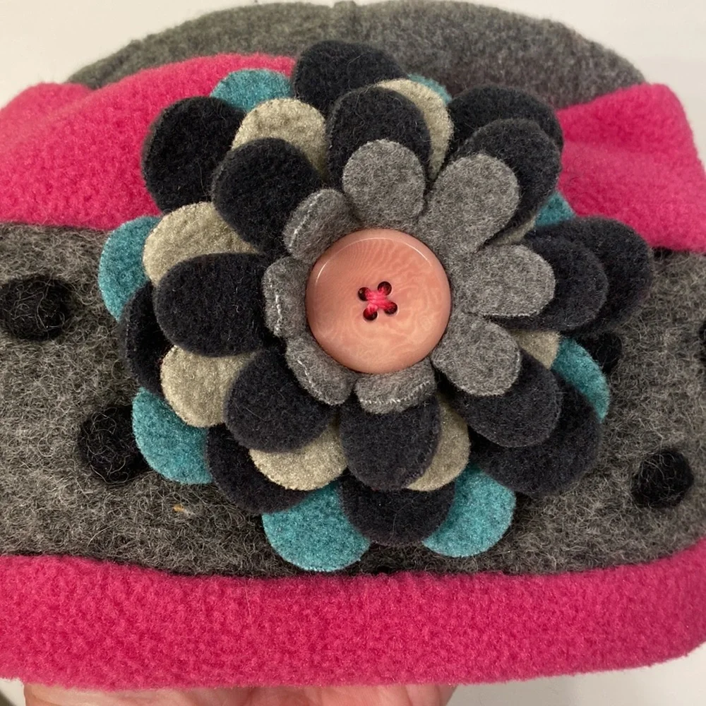 TUFF KOOKOOSHKA Kids Vera Polartec Fleece Embellished Winter Hat Size 5